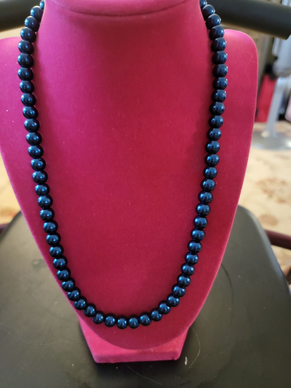 Sleek Black Pearl Bead Necklace - Women's Jewelry